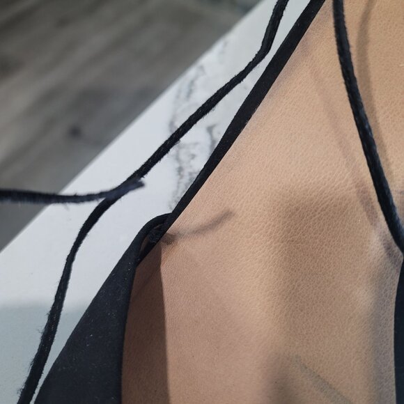 Torrid Women's Black Lace-Up Pointed Toe Pumps one sting is broken 12ww extra wi - Picture 12 of 13